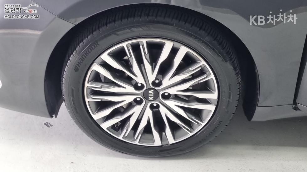 2020 - kia k7