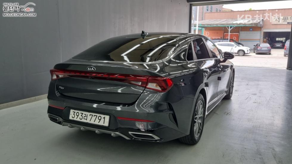 2021 - kia k5