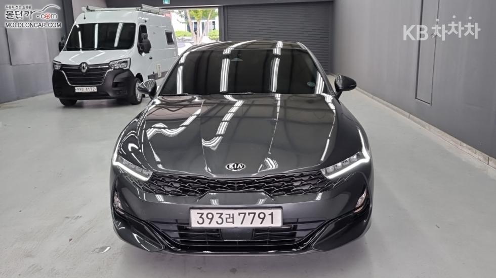 2021 - kia k5