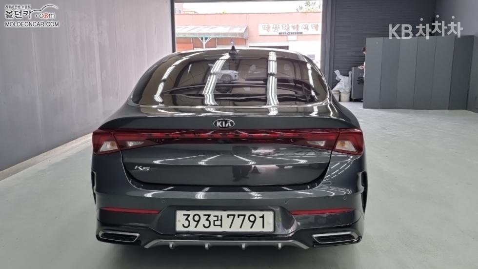 2021 - kia k5