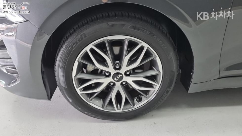2021 - kia k5