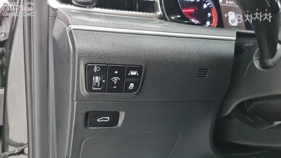 2021 - kia k5