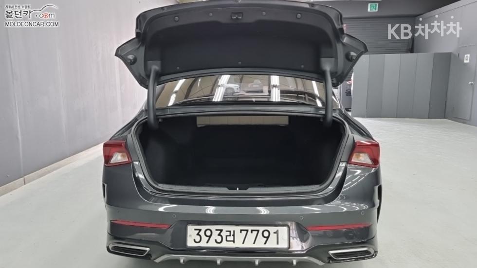 2021 - kia k5