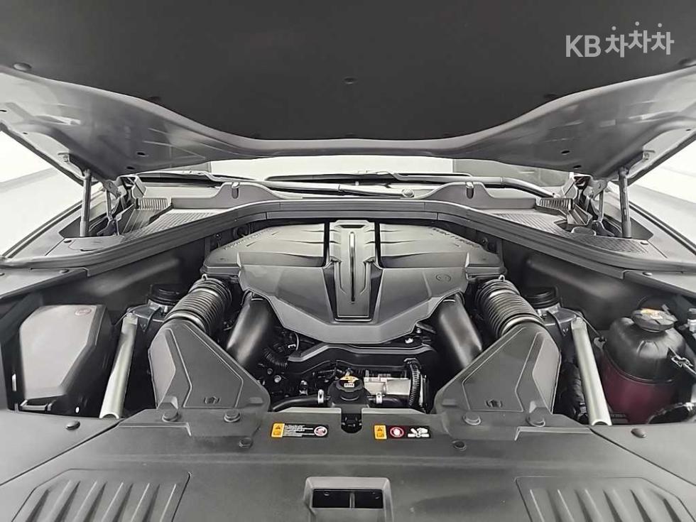 2024 Genesis GV80 photo