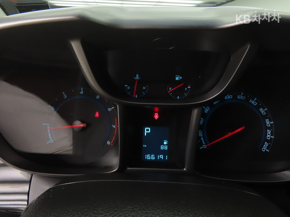 Chevrolet Orlando — miniaturë 9
