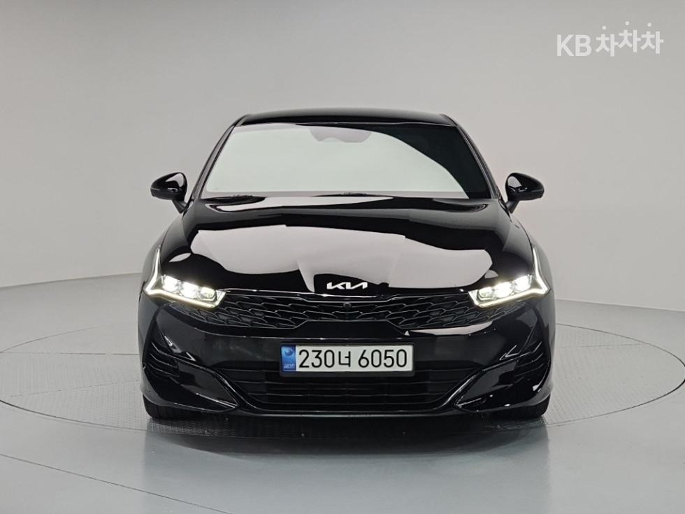 2022 - kia k5