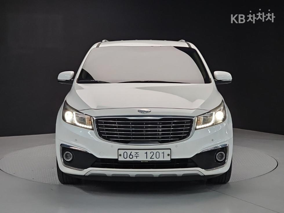 2018 - kia carnival