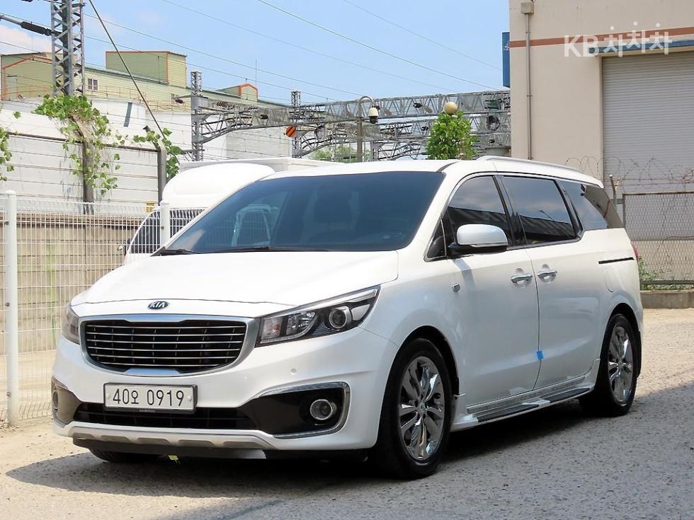 2016 - kia carnival