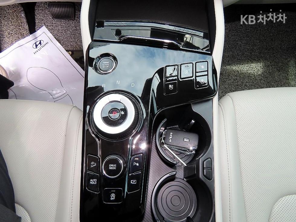 2024 - kia sportage
