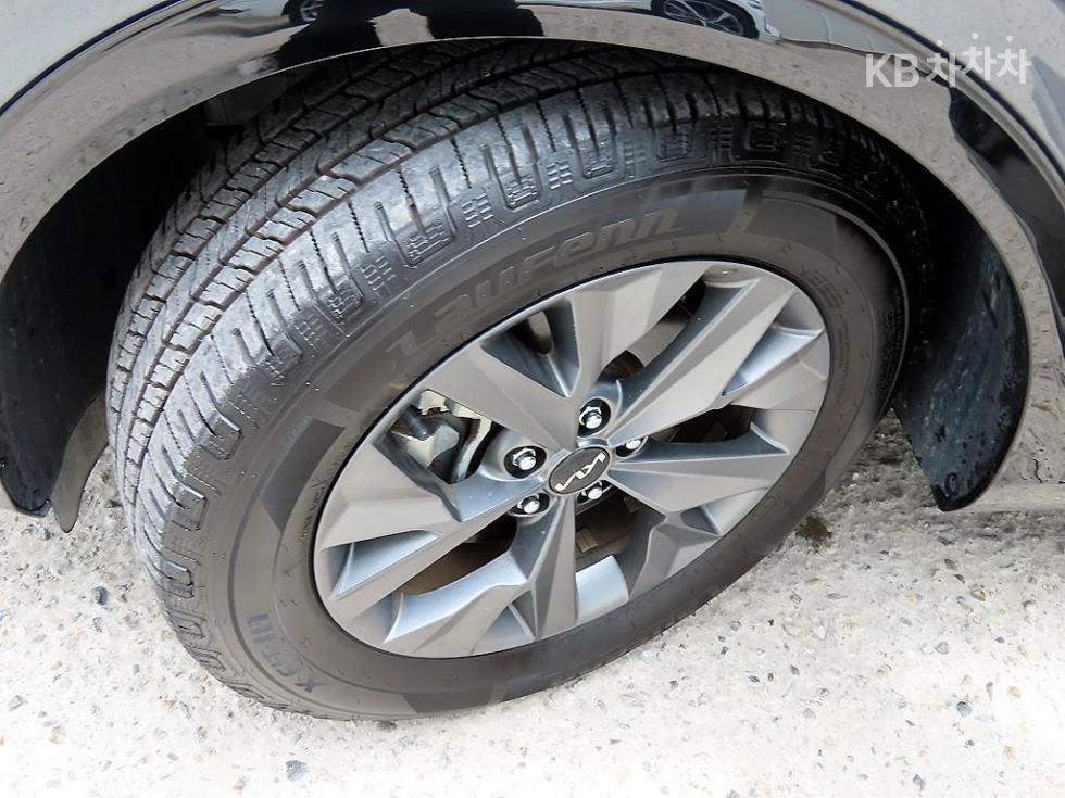 2024 - kia sportage