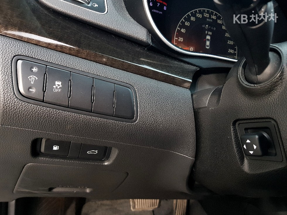 2013 - kia k7