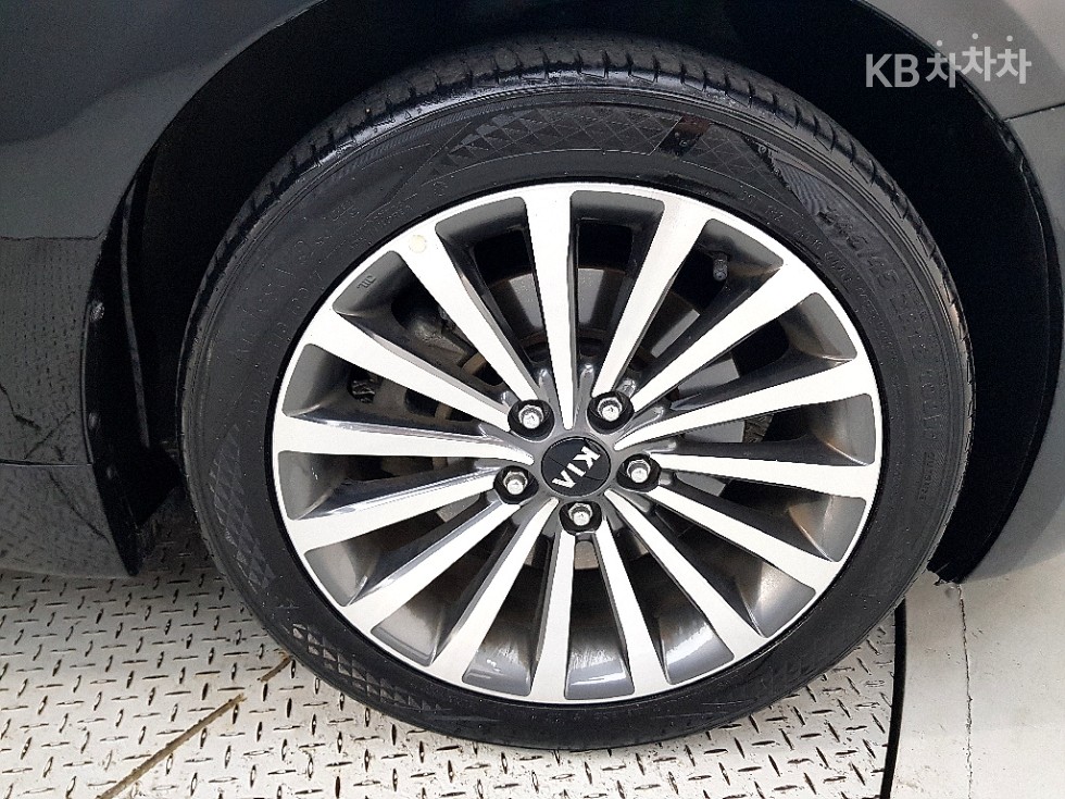 2013 - kia k7