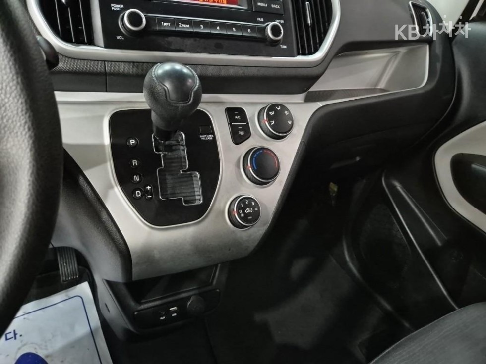 2019 - kia ray