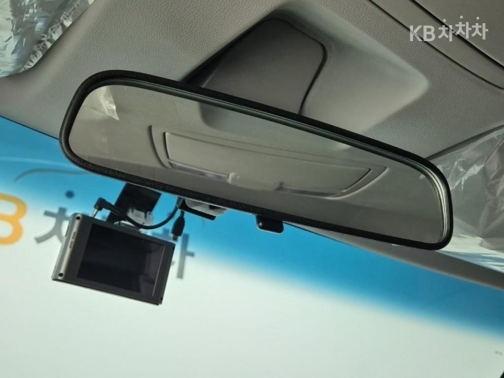 2019 - kia ray
