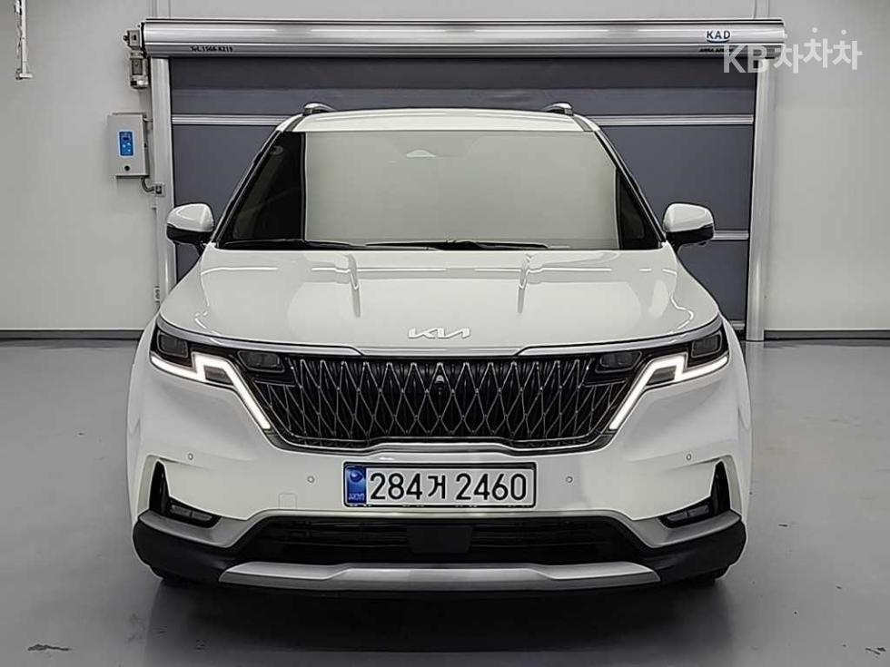 2023 - kia carnival
