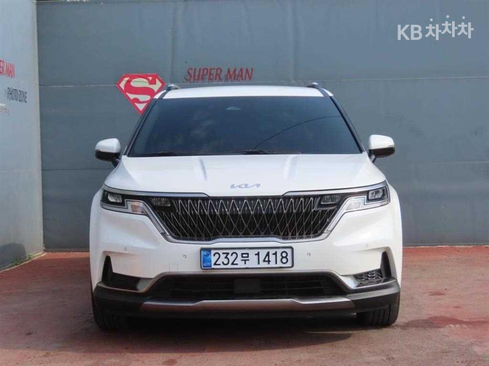 2023 - kia carnival