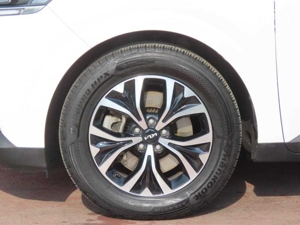 2023 - kia carnival