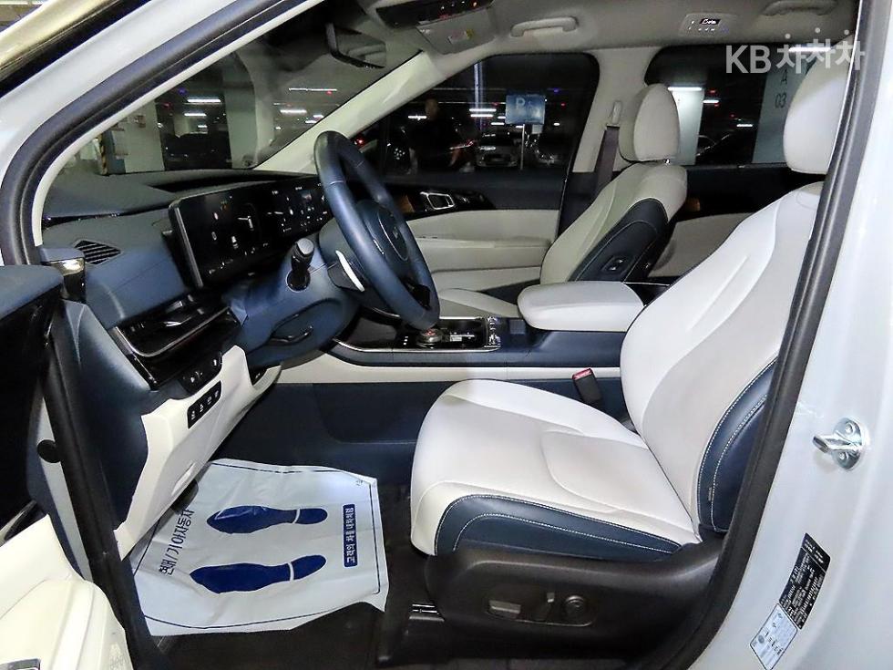2025 - kia carnival