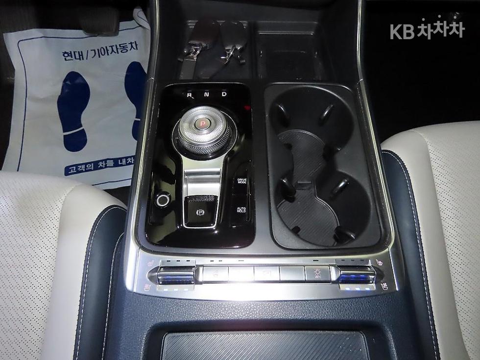 2025 - kia carnival