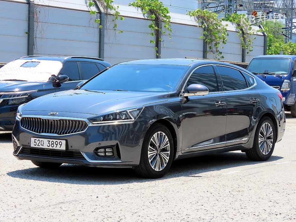 2018 - kia k7