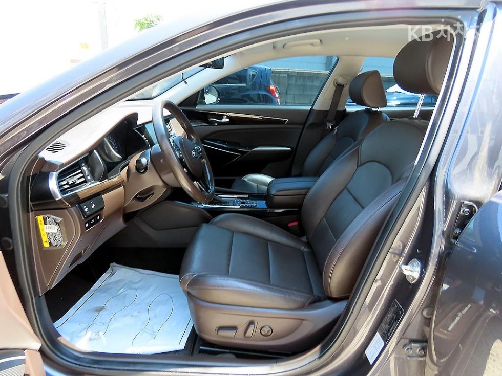 2018 - kia k7