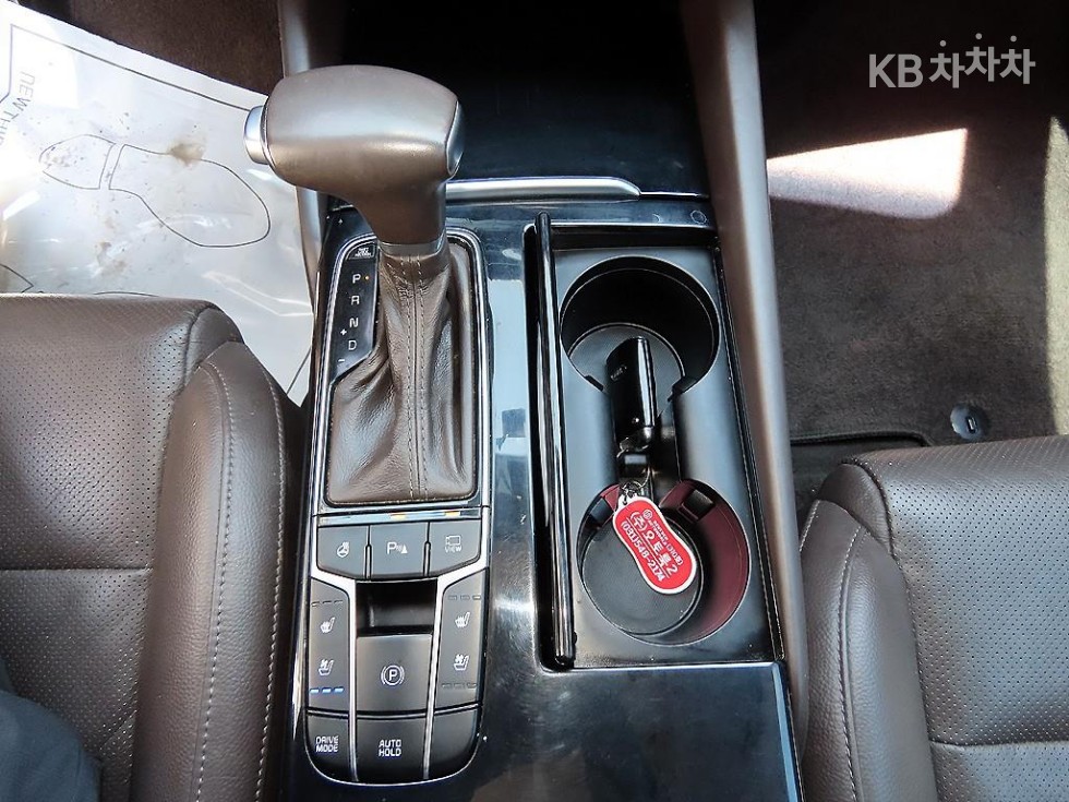2018 - kia k7