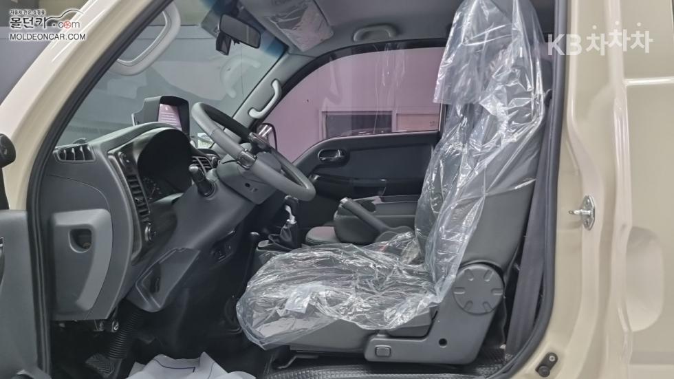 2017 - kia bongo iii