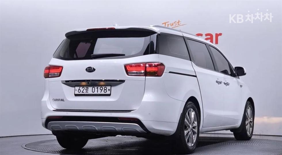 2016 - kia carnival