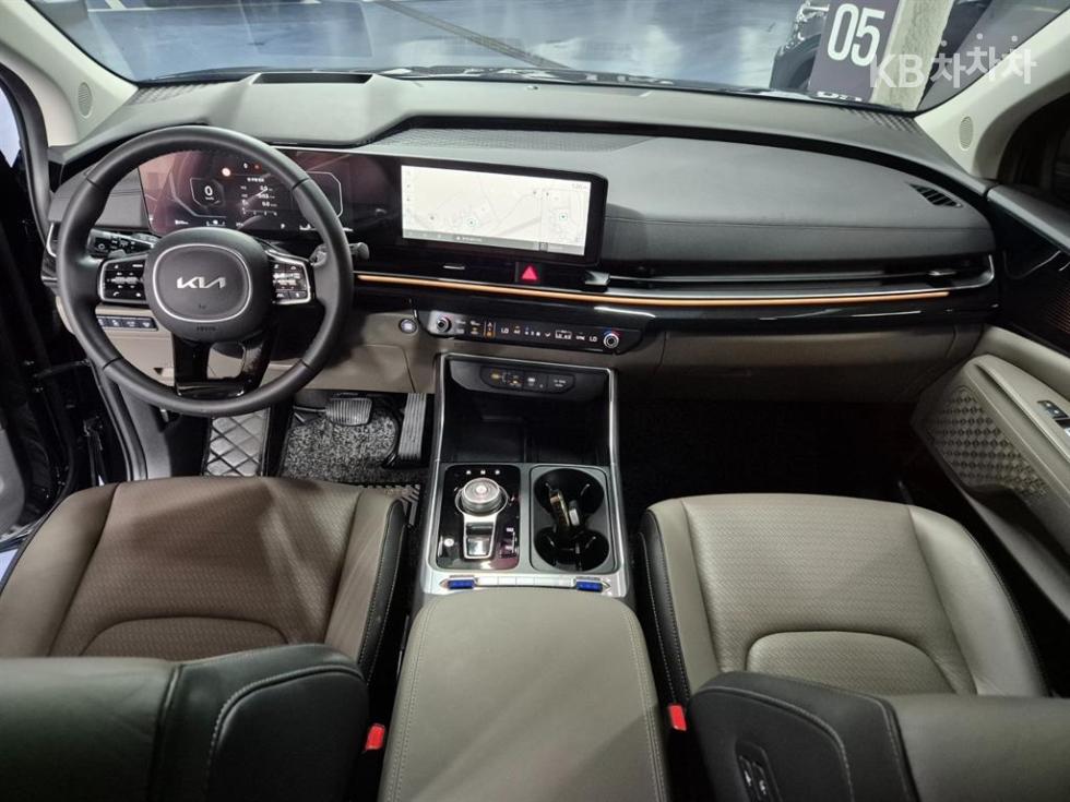 2024 - kia carnival