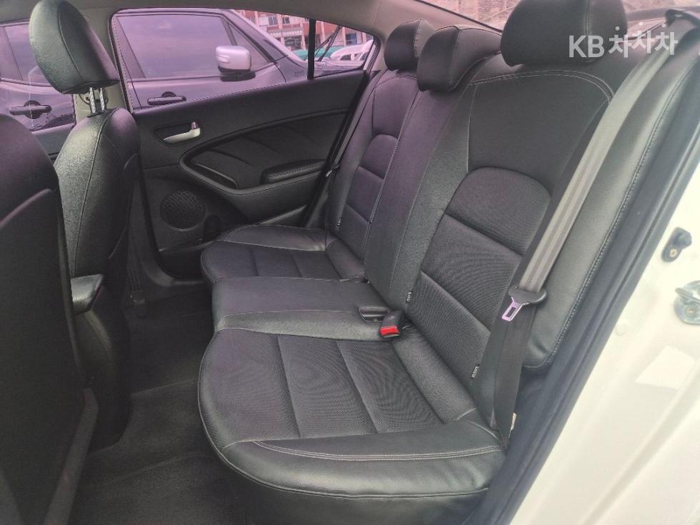 2012 - kia k3