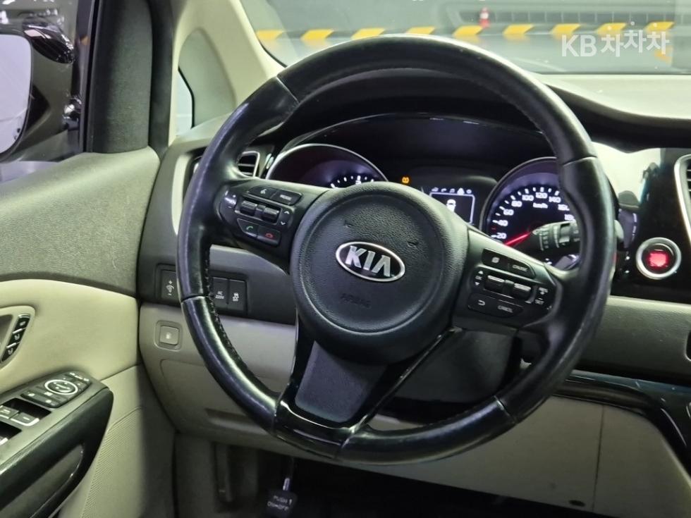 2015 - kia carnival