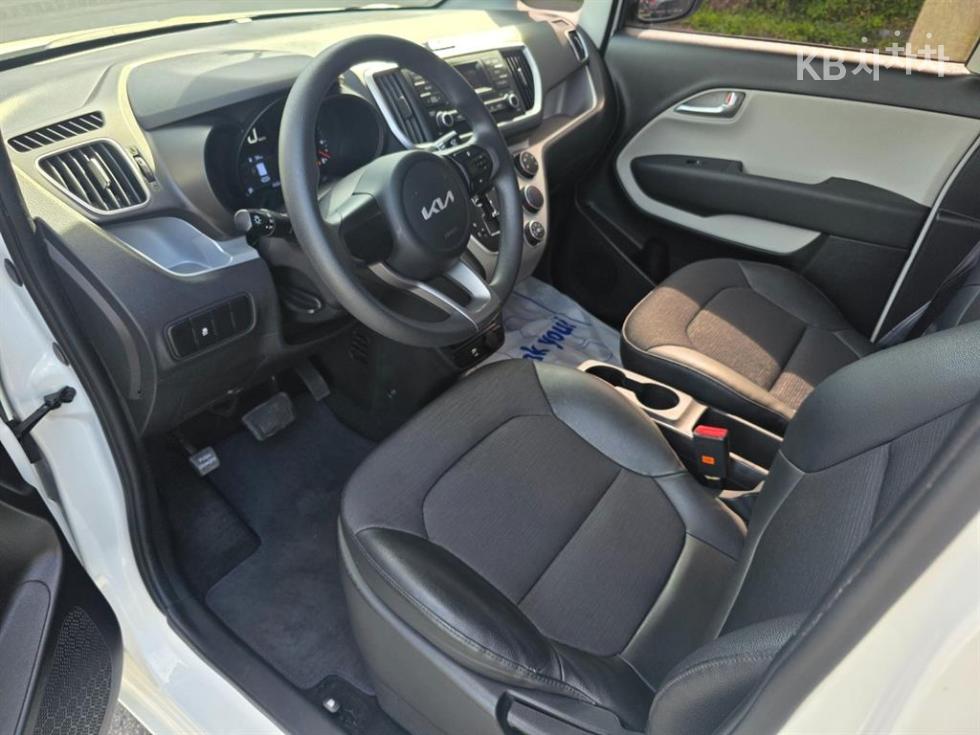 2022 - kia ray