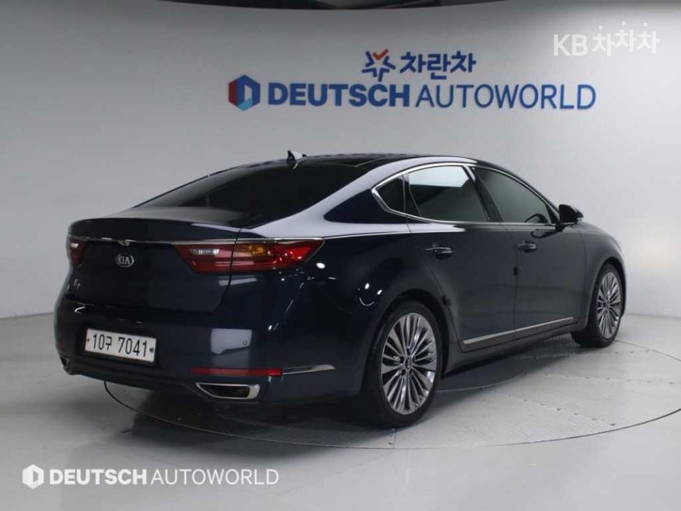 2017 - kia k7