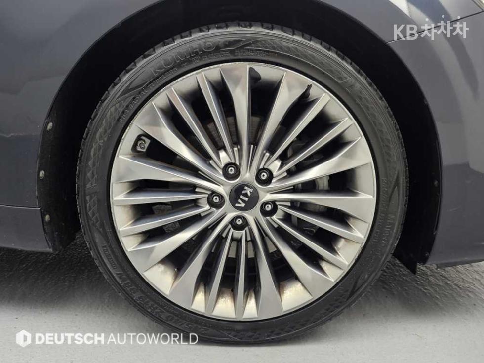 2017 - kia k7