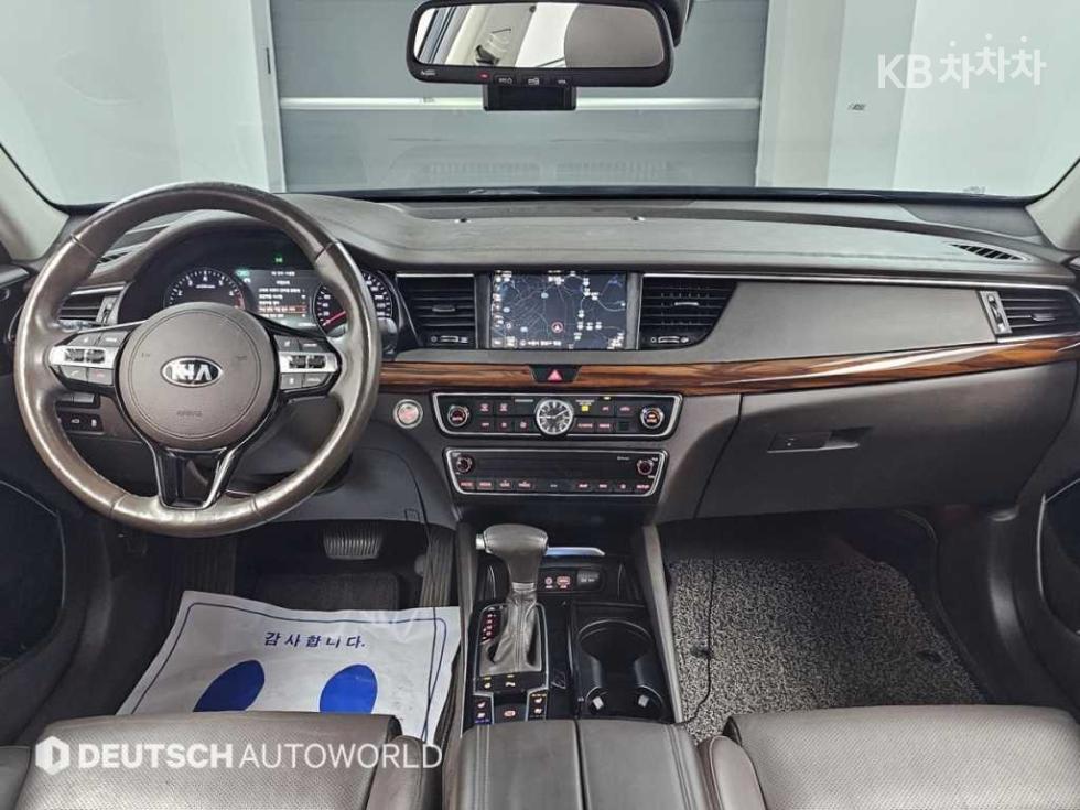 2017 - kia k7