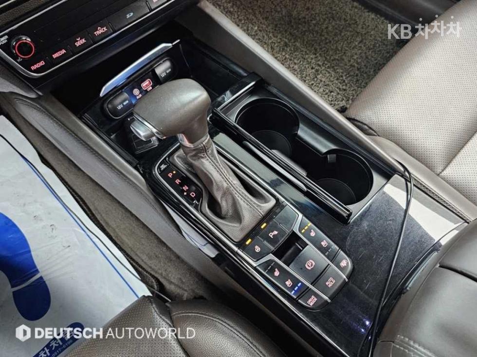 2017 - kia k7