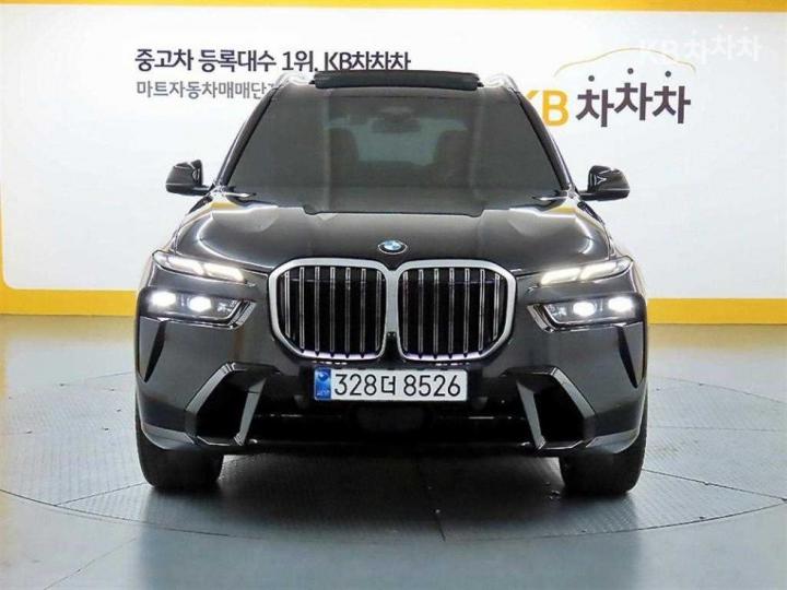 BMW X7 — miniaturë 2