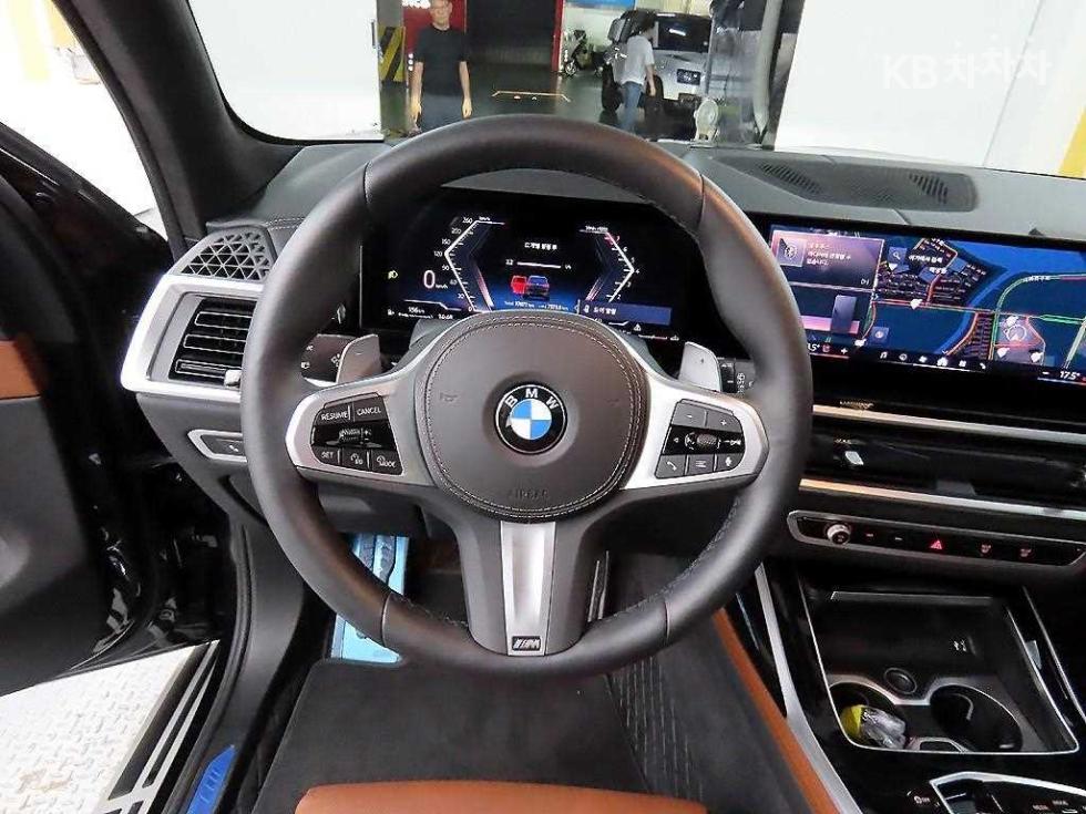 BMW X7 — miniaturë 9