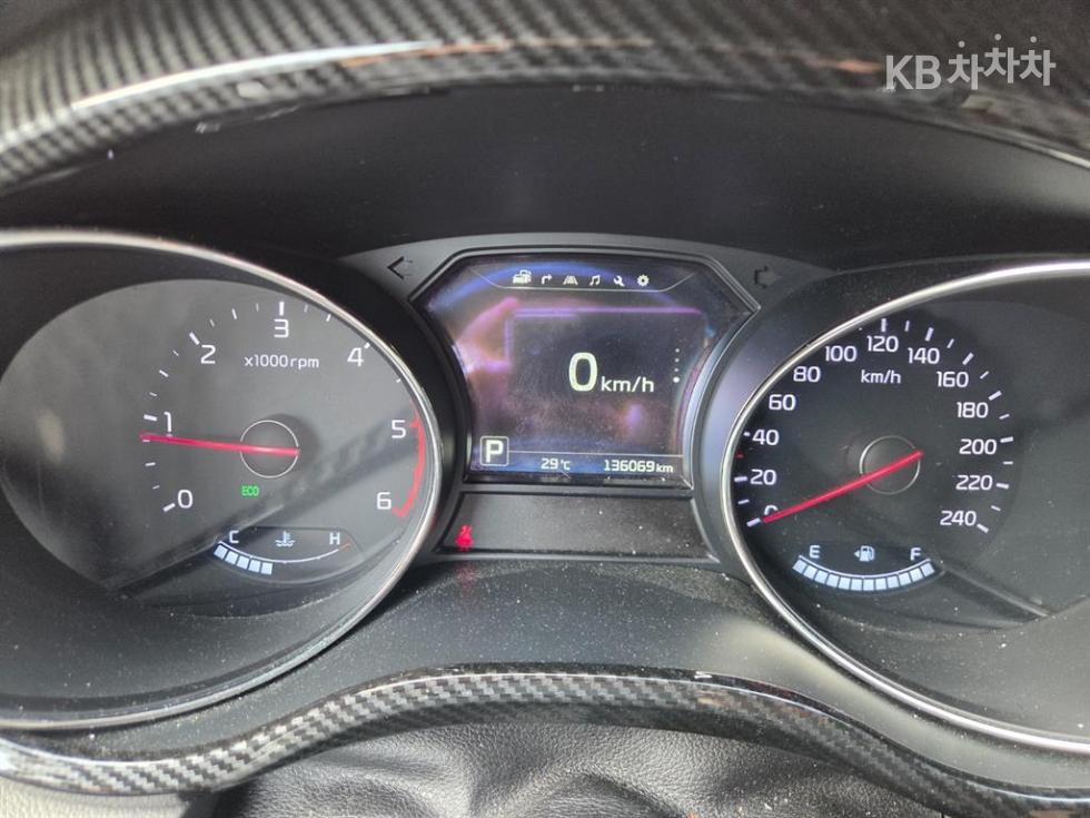 2017 - kia carnival