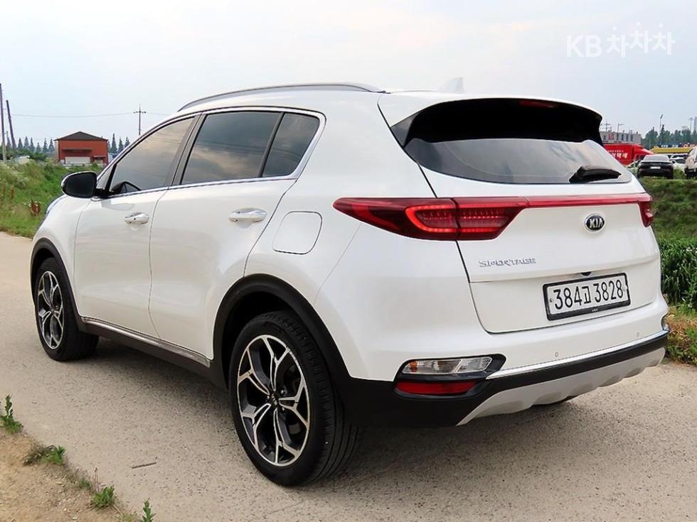 2020 - kia sportage