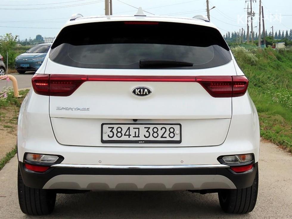 2020 - kia sportage
