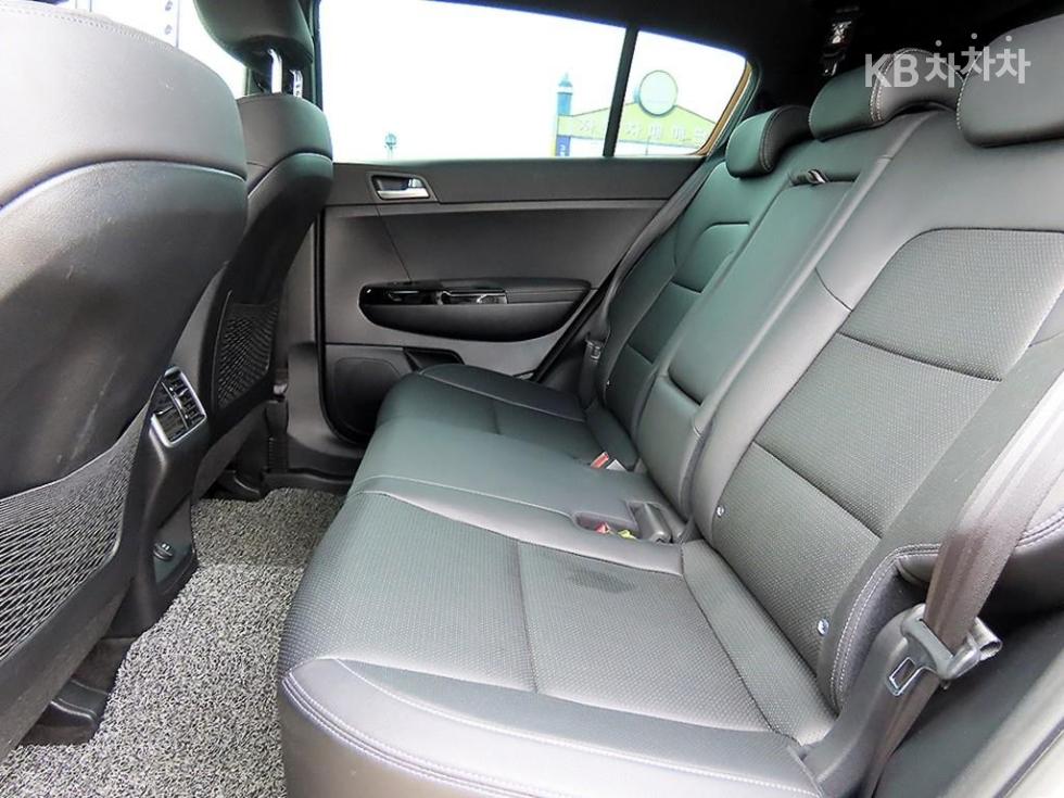 2020 - kia sportage