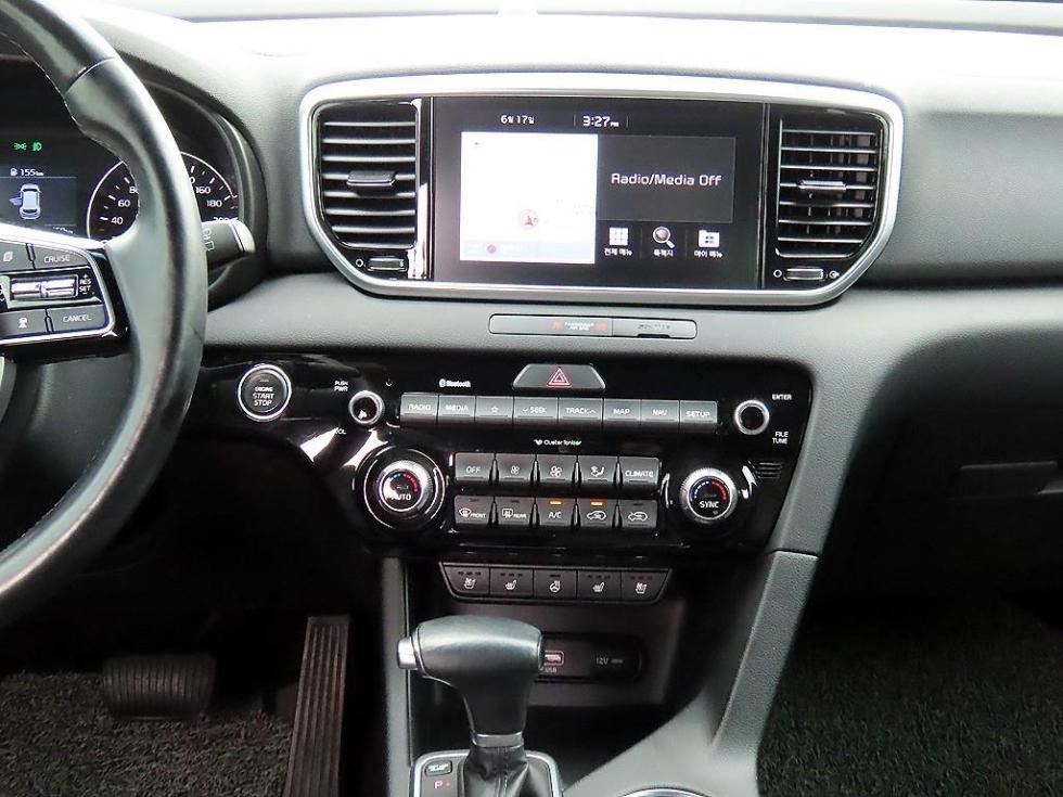 2020 - kia sportage