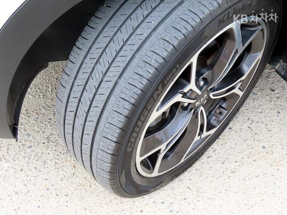 2020 - kia sportage