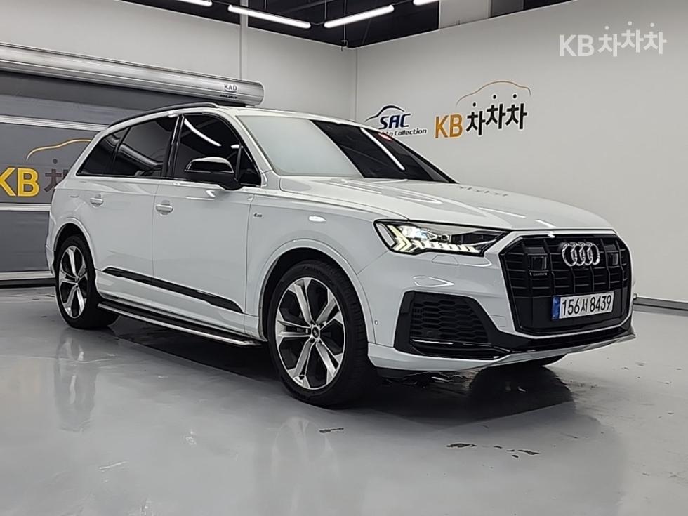 2023 - audi q7