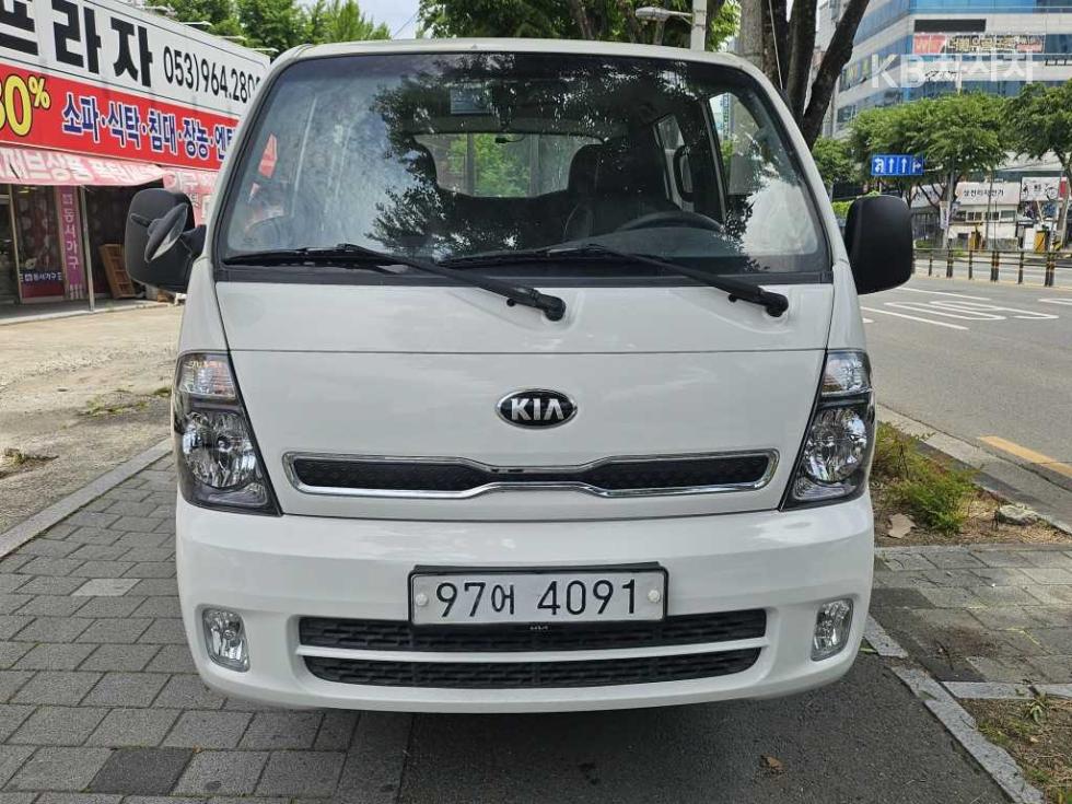 2019 - kia bongo iii