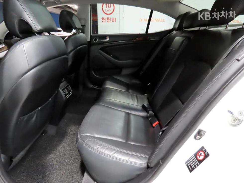 2014 - kia k7