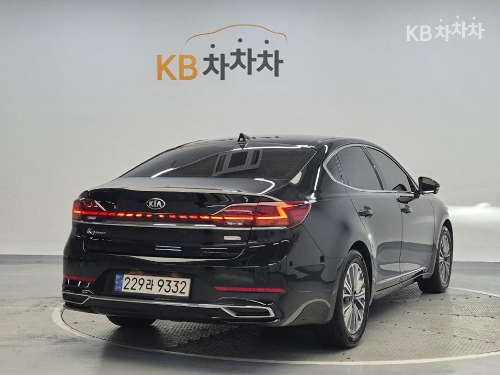 2021 - kia k7