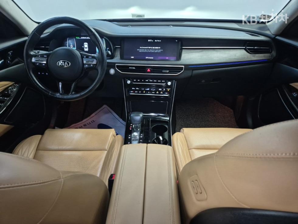 2021 - kia k7