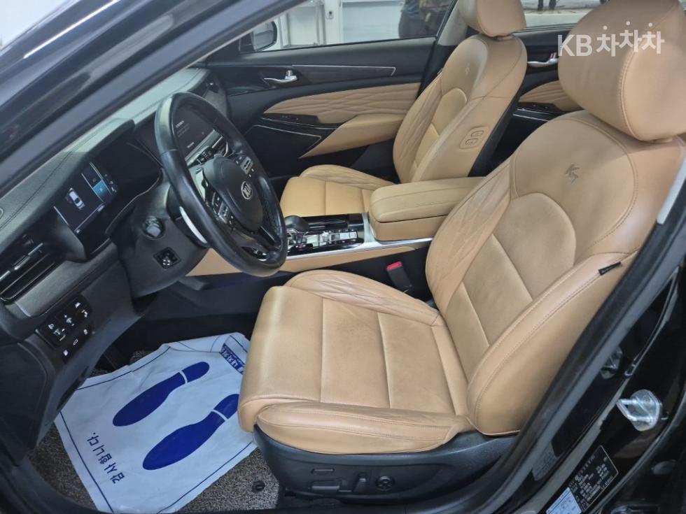 2021 - kia k7